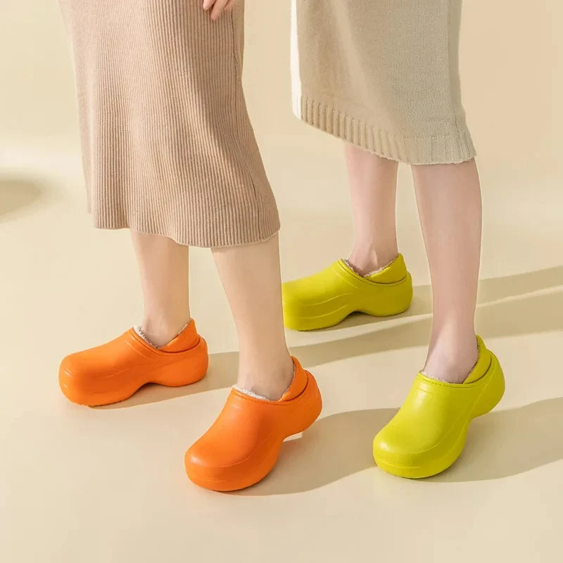Platform slippers with water-repellent shell, plush lining and ribbed collar - view 2