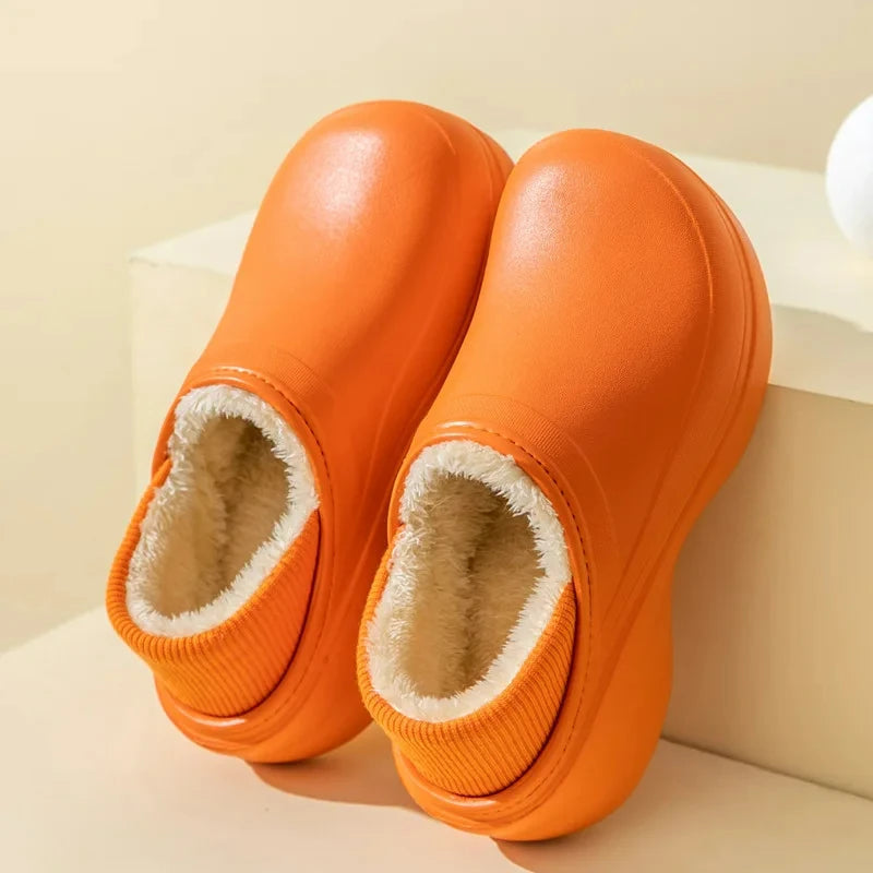Platform slippers with water-repellent shell, plush lining and ribbed collar - view 6