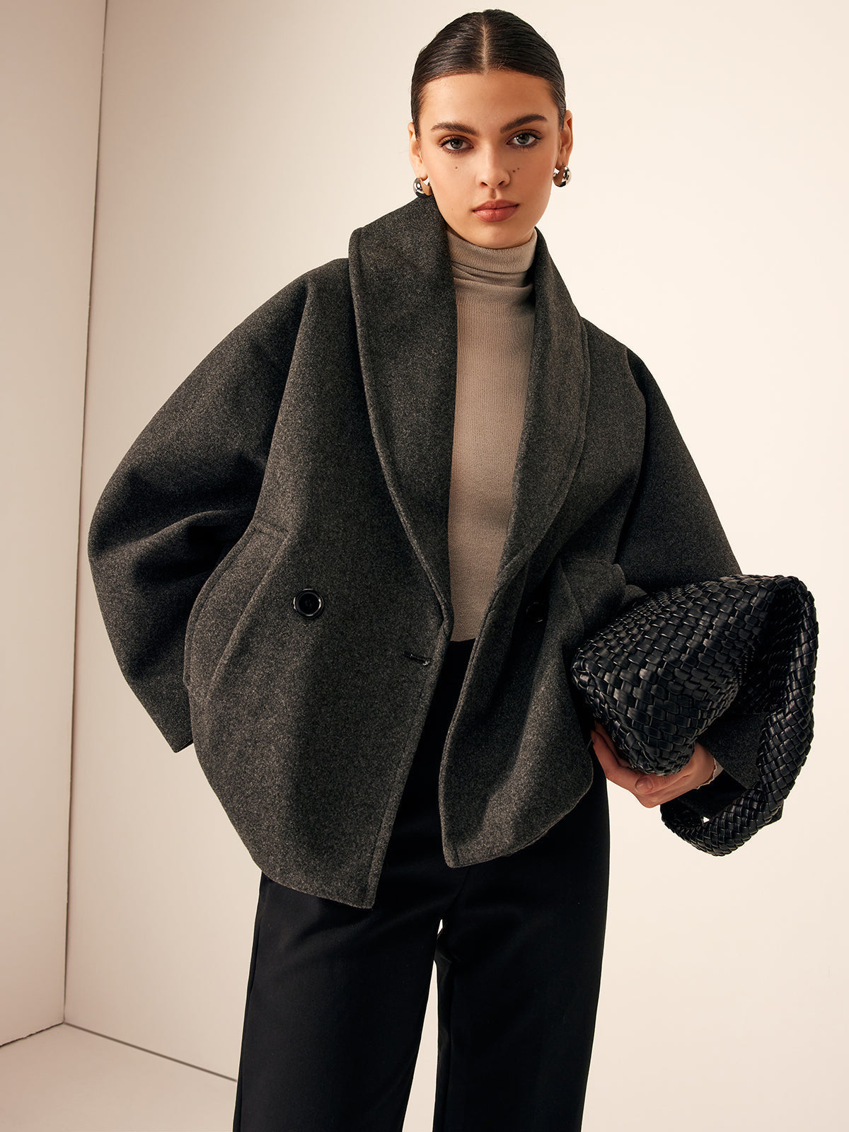Women's short wool-look coat with a wide shawl collar and full sleeves - charcoal