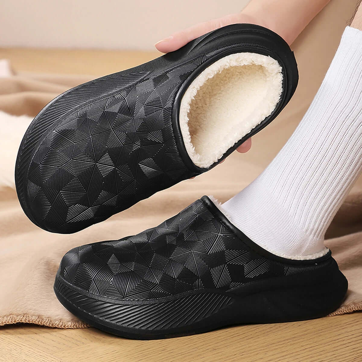 Slippers with a water-repellent geometric relief upper, teddy lining and thick EVA sole - view 3