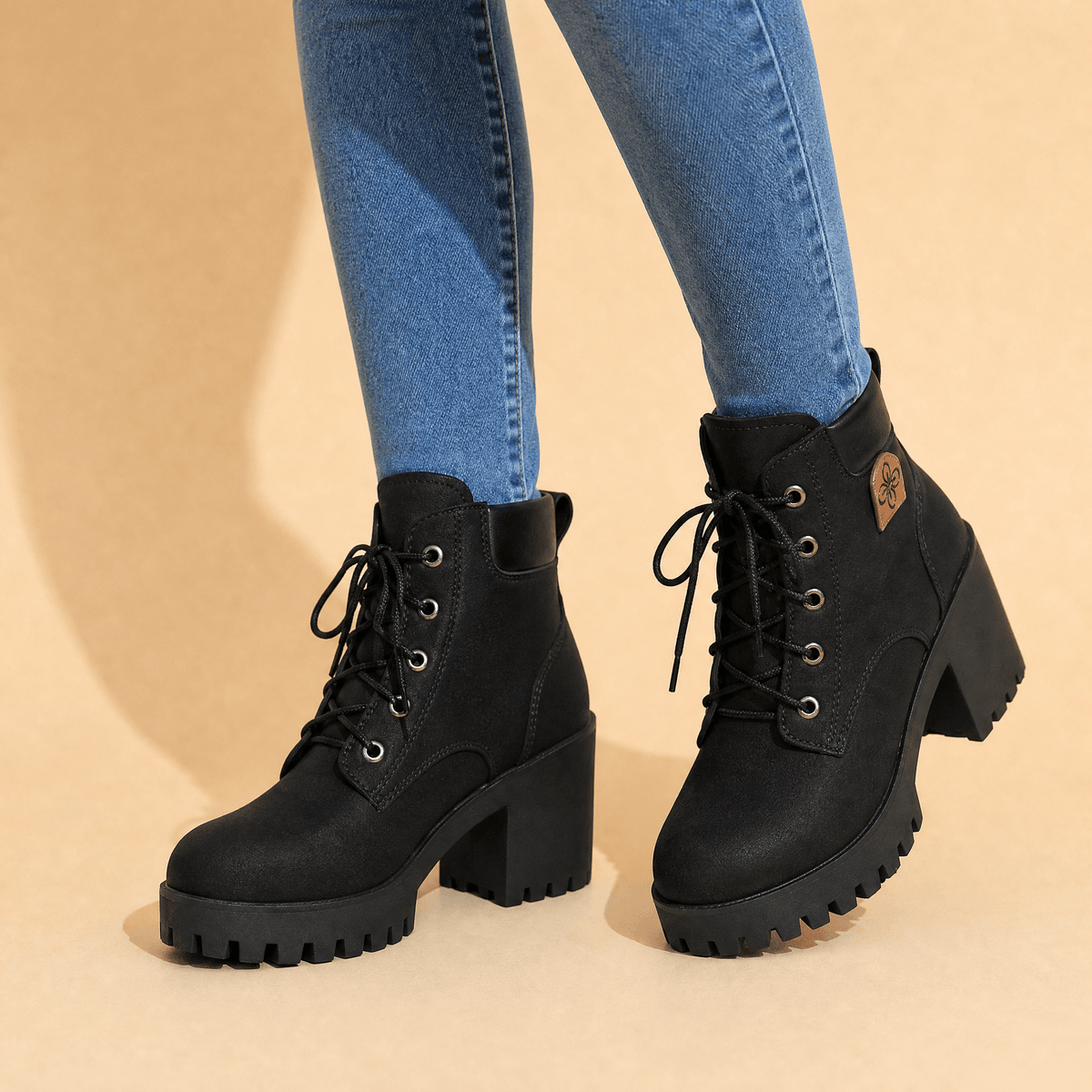 Women's chunky platform lace-up boots in Black