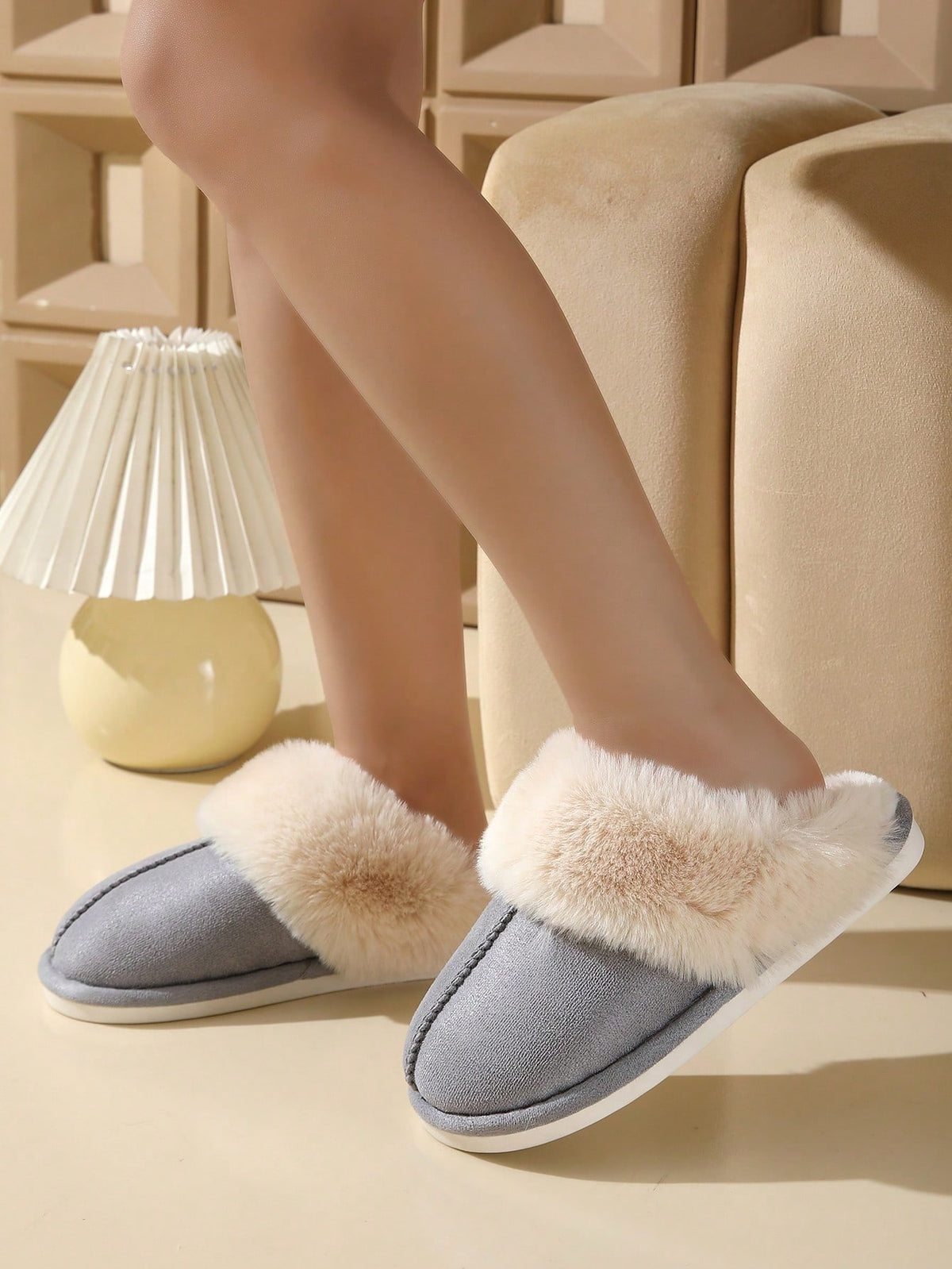 Women's slippers in suede look with a wide fold-over faux fur collar and a light sole - view 9