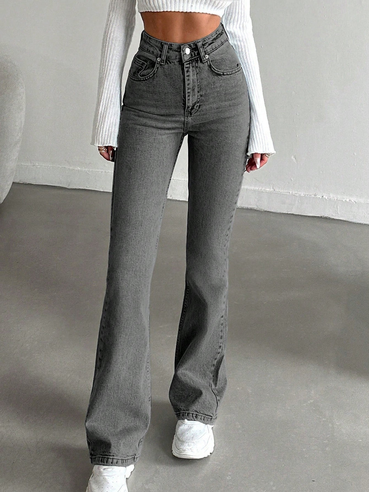 Tall flared jeans for women with a high waist and a leg that flares from the knee - grey