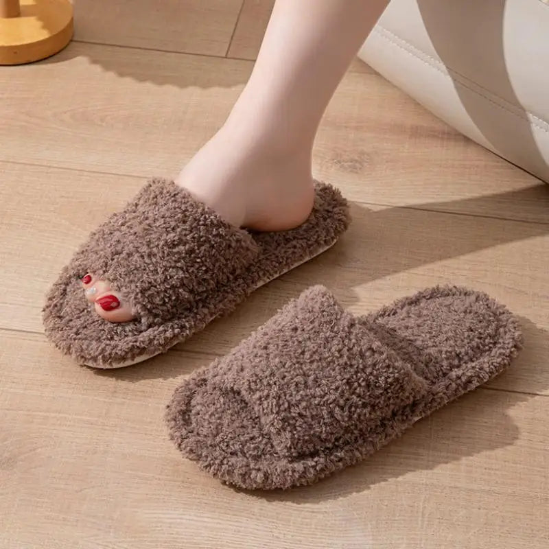 Curly teddy slippers with one wide strap, open toe and flat sole - view 3
