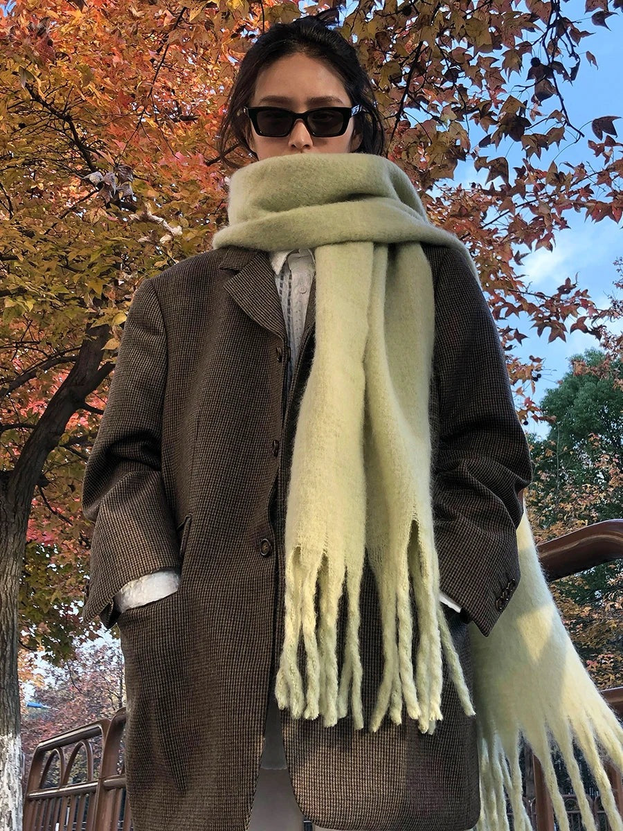 Women's thick plain scarf with a fluffy surface and long fringe at both ends - pistachio