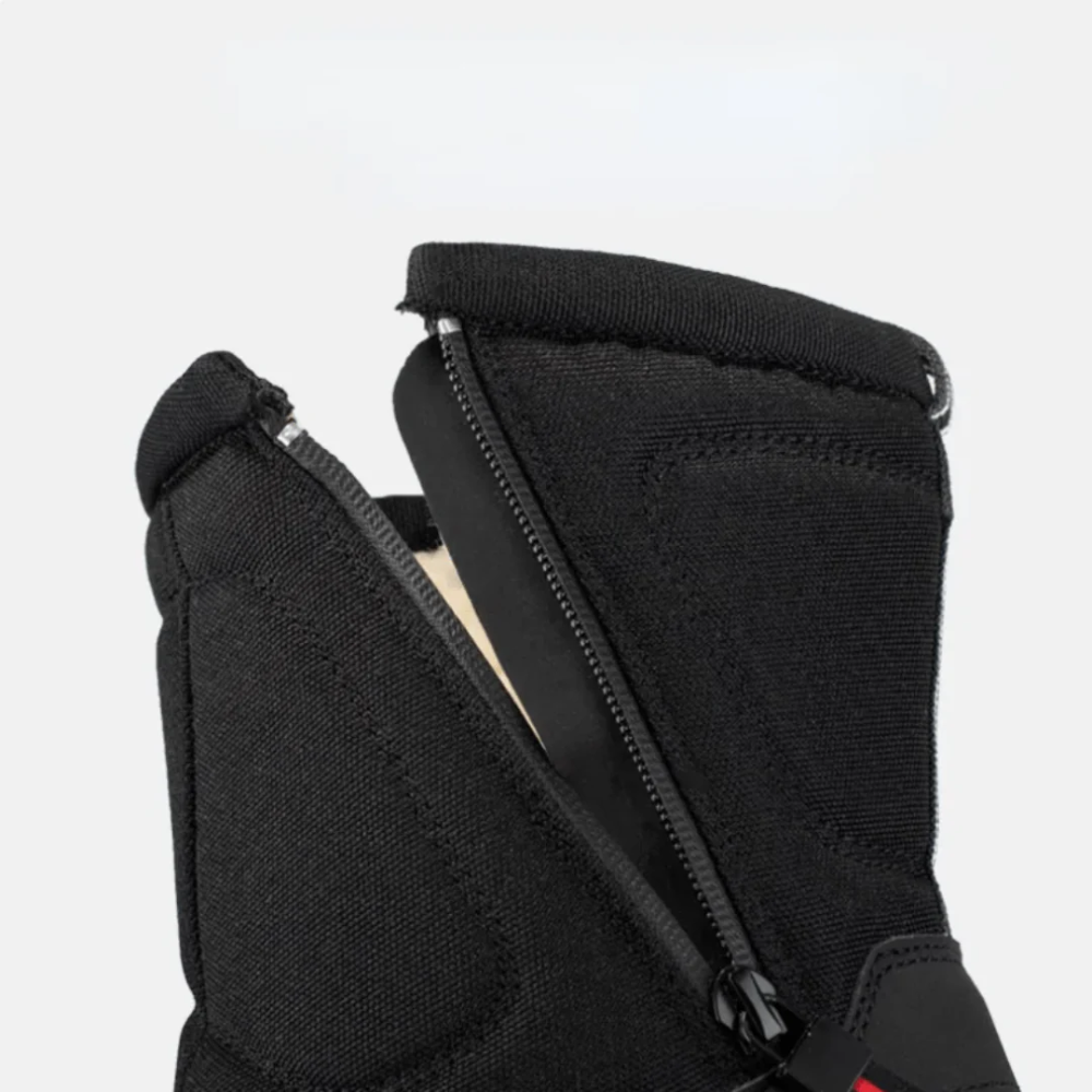 Unisex zip-front snow boots with teddy lining and lug sole