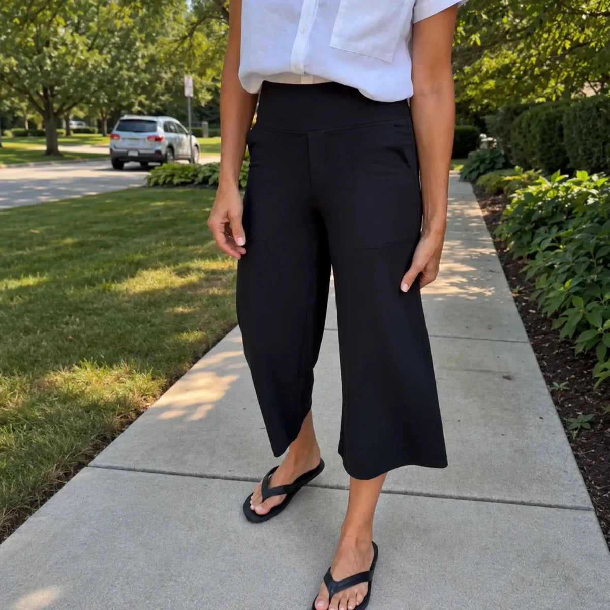 Women's high waist wide-leg trousers in Black