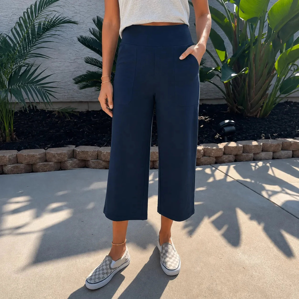 Women's high waist wide-leg trousers in Dark Blue