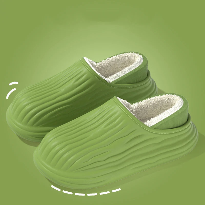Slippers with a wave-textured upper, plush lining, open heel and thick sole - green