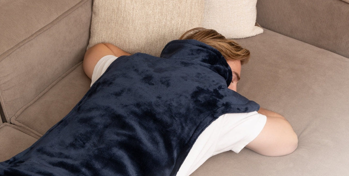 Weighted heating pad for the neck, shoulders and back with a collar and waist tie - view 5