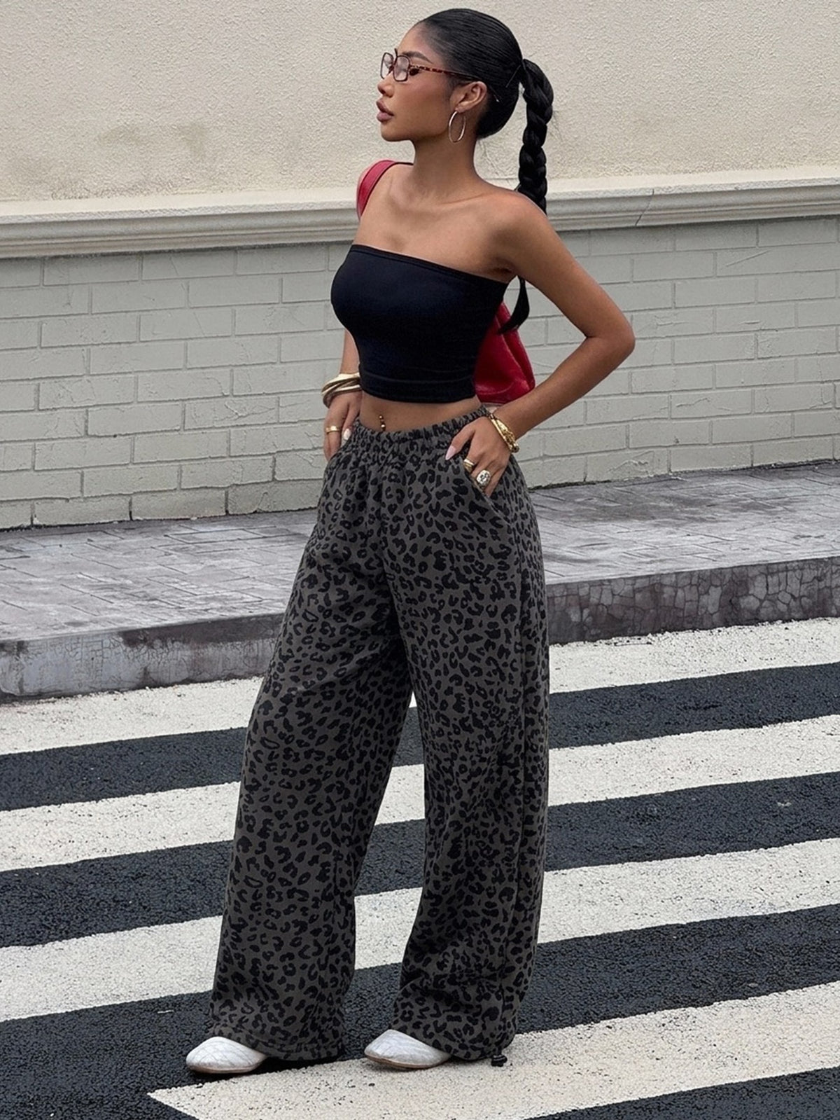 Leopard print jeans for women in cotton denim with a wide straight leg - view 7