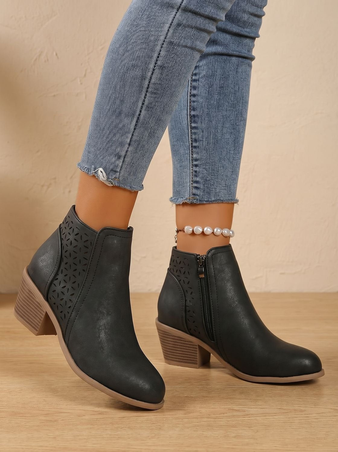 Women's orthopaedic ankle boots with a block heel and cut-out floral pattern - view 5