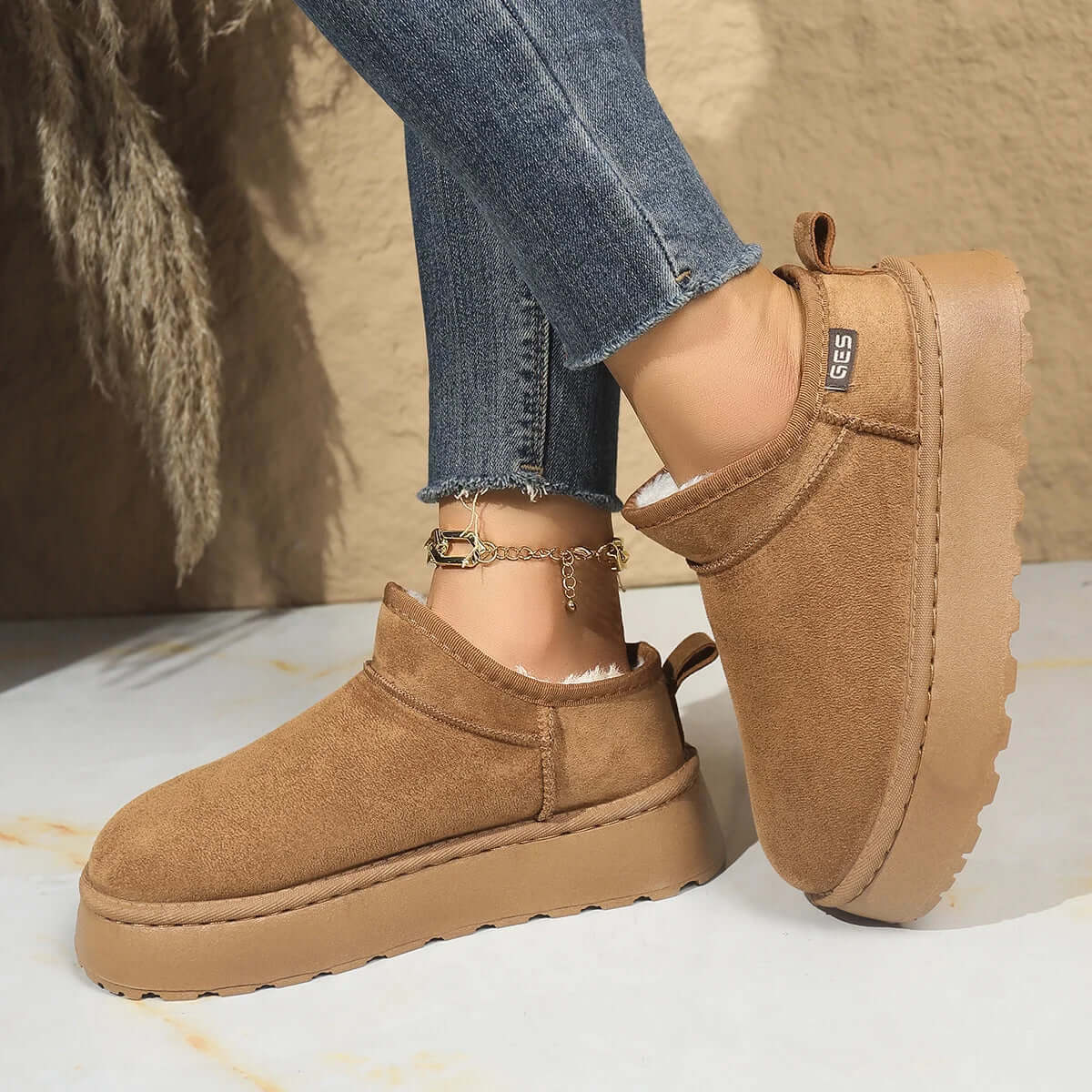 Women's platform slipper booties in suede look with plush lining and heel tab