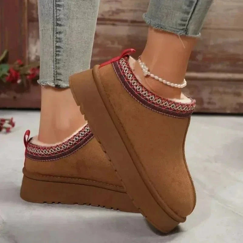 Platform slippers in a suede look with plush lining and embroidered trim - chestnut
