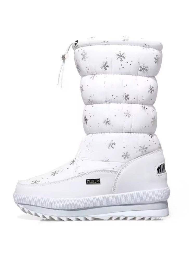 Women's snow boots with a quilted shaft, drawcord top and plush lining - white snowflake
