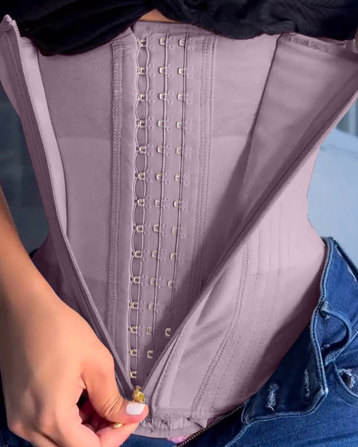 Zip-front waist cincher corset with boning and three rows of hooks - lilac